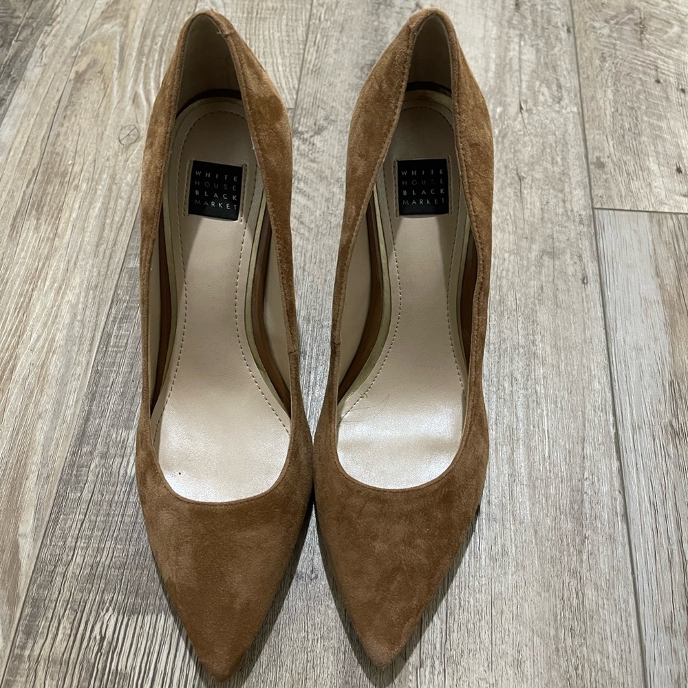White House Black Market pumps